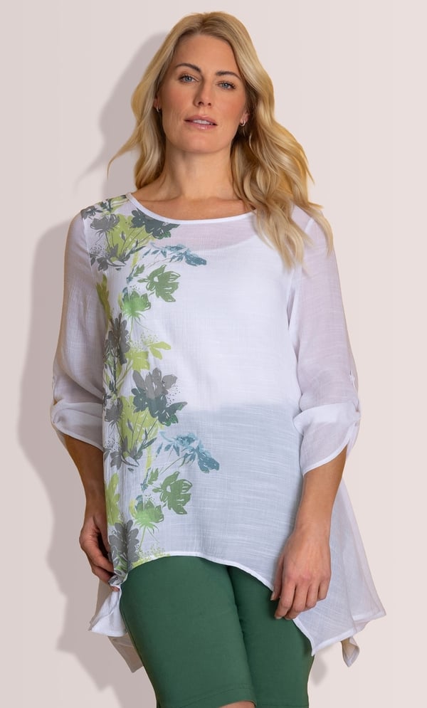 Placement Print Dipped Hem Tunic Top