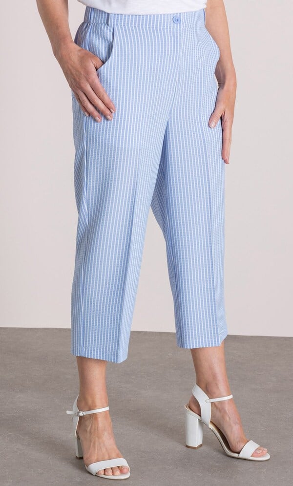 Anna Rose Seersucker Stripe Cropped Trousers