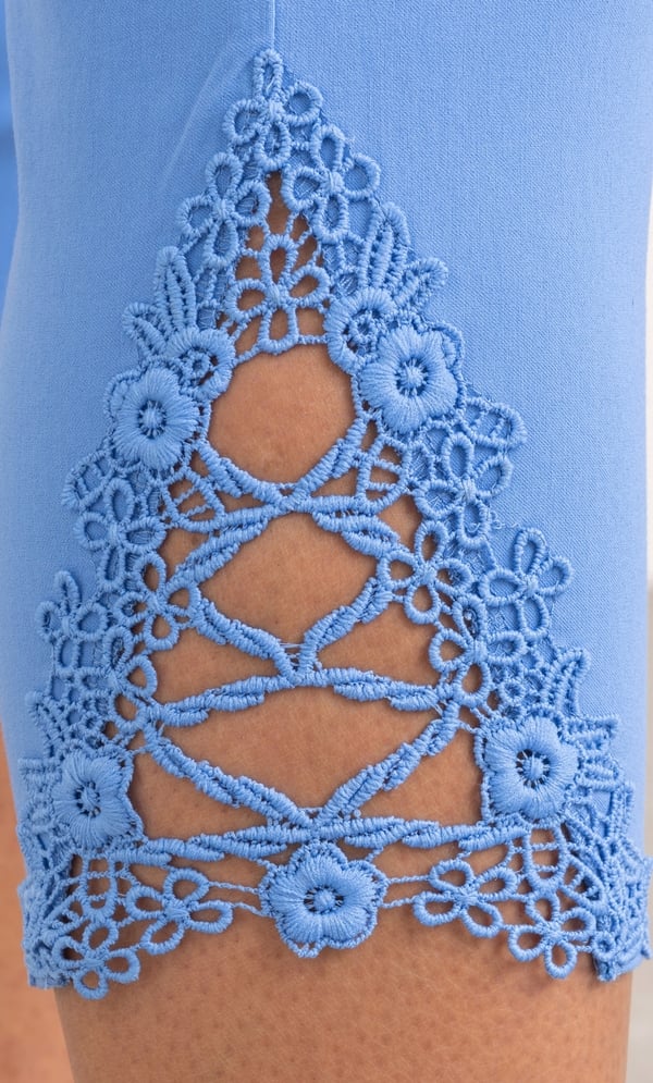 Lace Trim Pull On Pedal Pushers