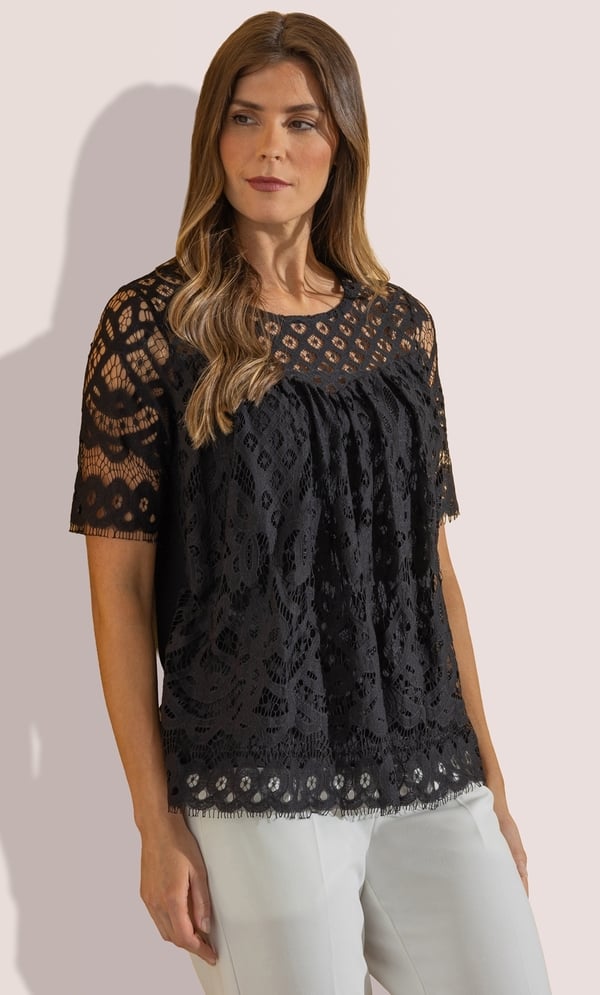 Short Sleeve Lace Top in Black | Klass