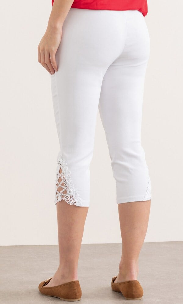 Lace Trim Pull On Pedal Pushers