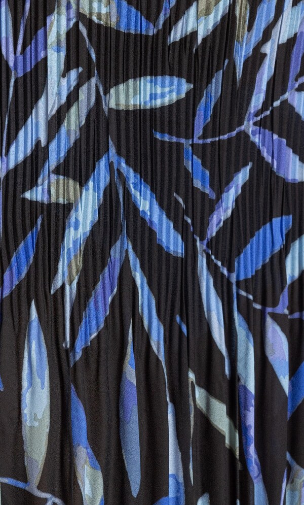 Leaf Print Pleated Midi Dress