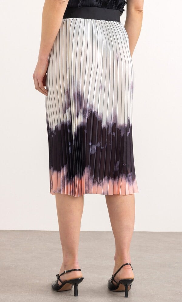 Dip Dye Pleated Pull On Skirt