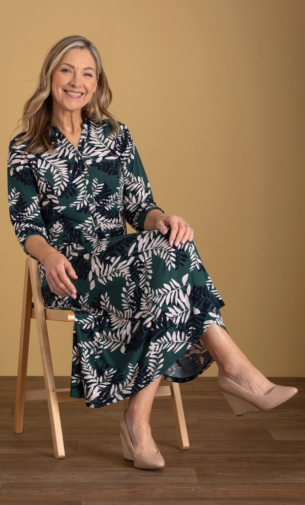 Anna Rose Leaf Print Jersey Shirt Dress