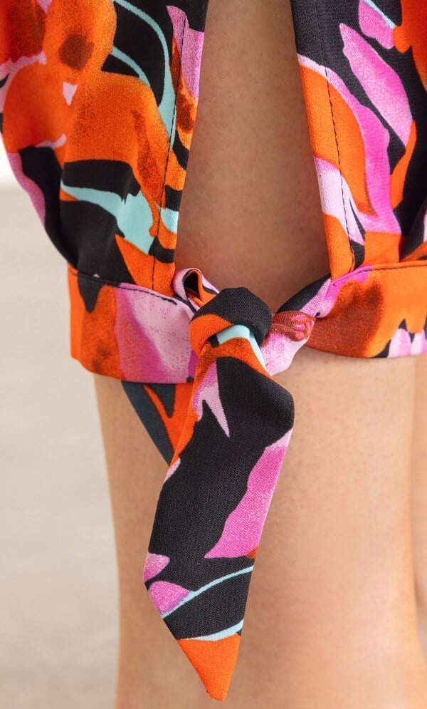Printed Tie Hem Crop Trousers