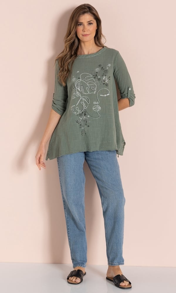 Printed Dipped Hem Tunic Top