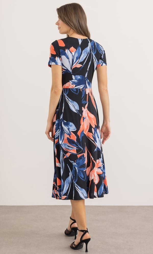 Textured Floral Print Twist Front Dress