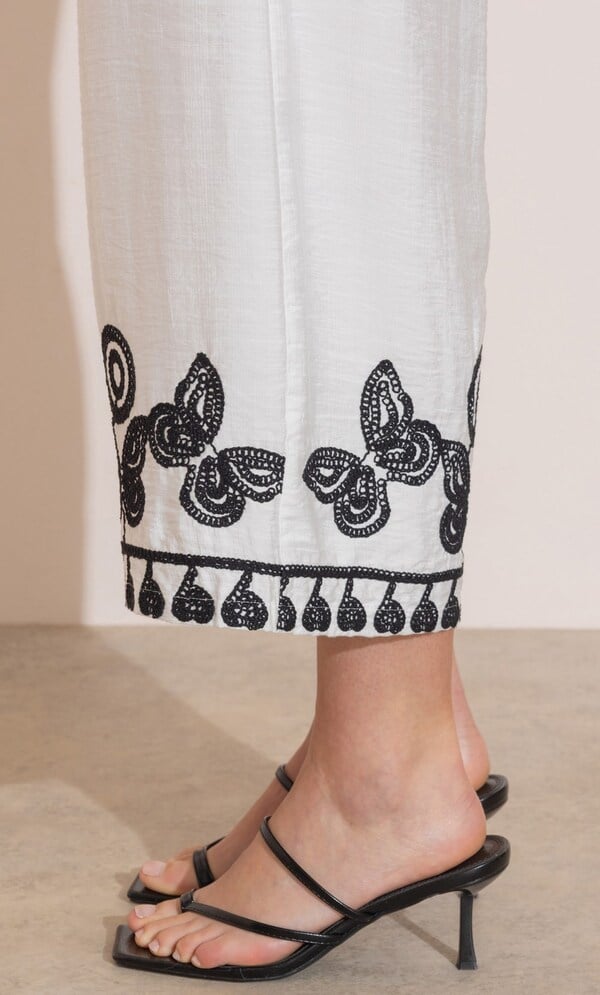 Embroidered Wide Leg Cropped Trousers