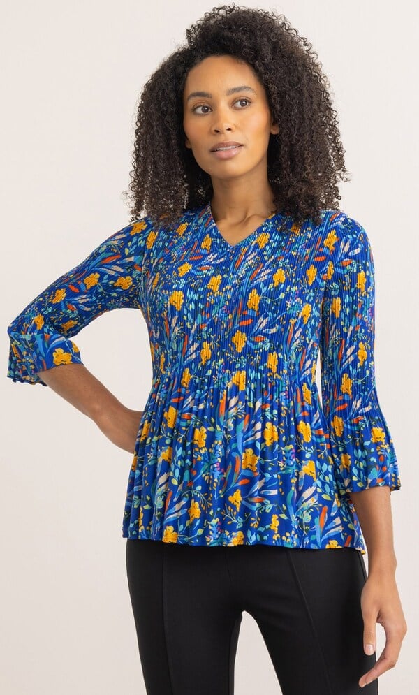 Three Quarter Sleeve Garden Print Pleated Top