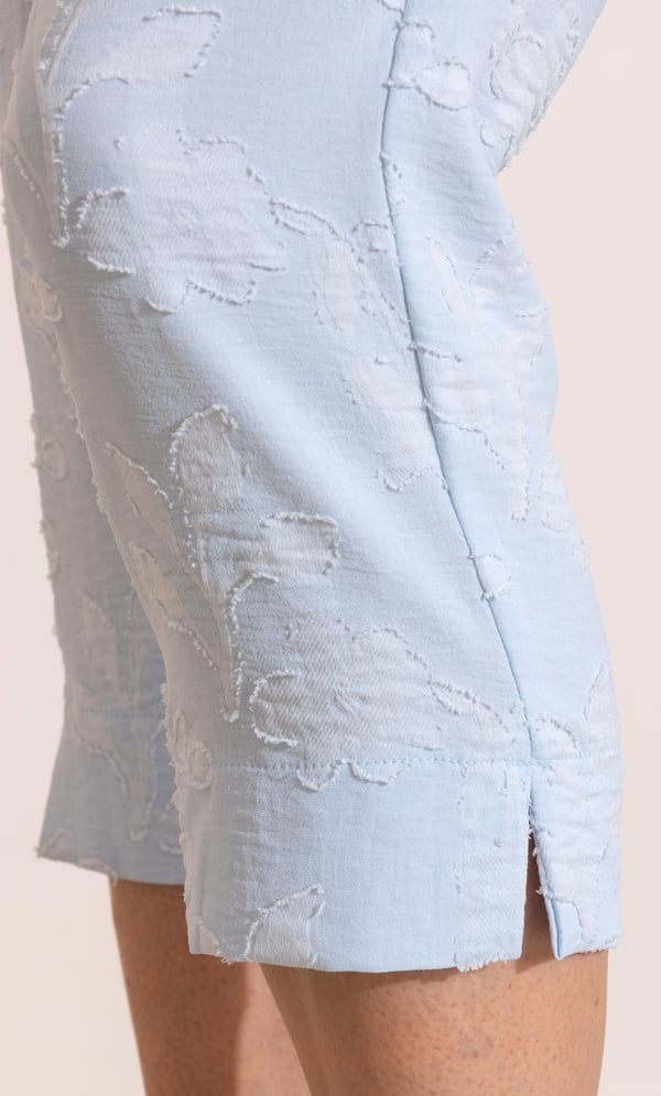 Anna Rose Jacquard Capri Trousers