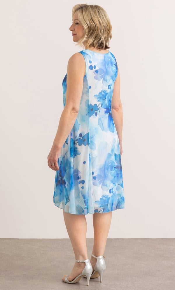 Anna Rose Sleeveless Floral Print Shift Dress