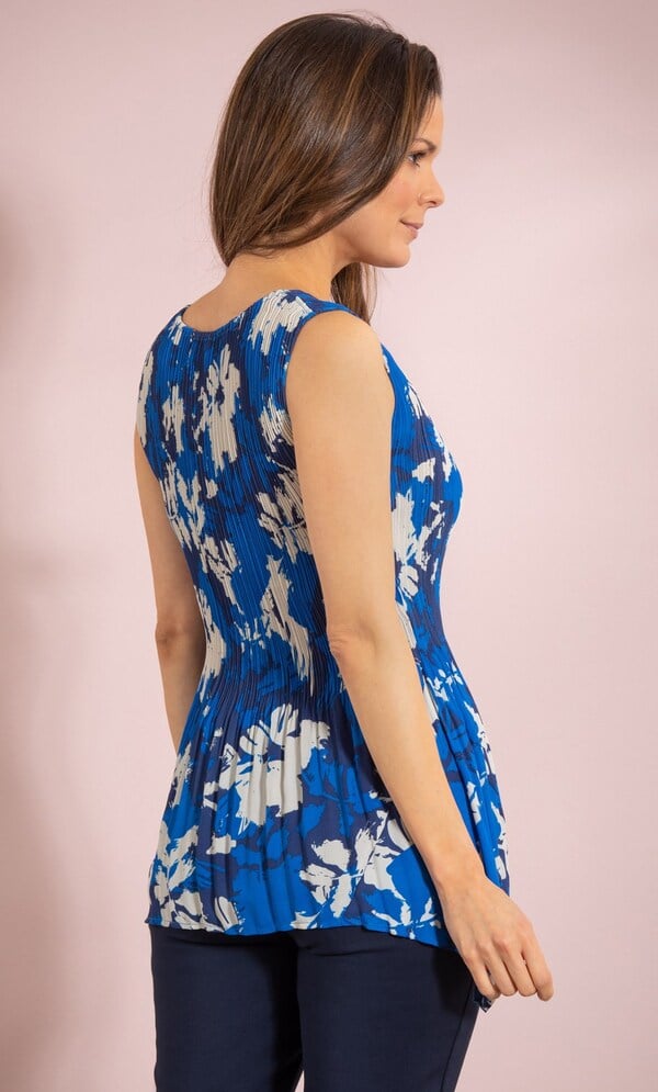 Printed Dip Hem Pleated Tunic Top