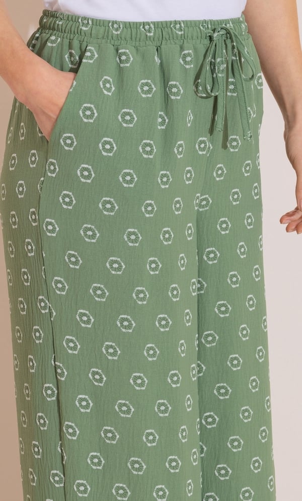 Printed Wide Leg Pull On Trousers
