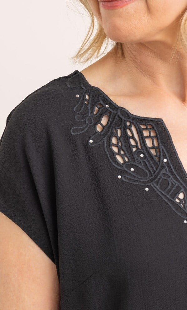 Anna Rose Embellished Short Sleeve Top