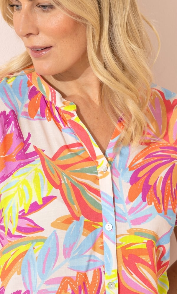 Anna Rose Leaf Print Blouse
