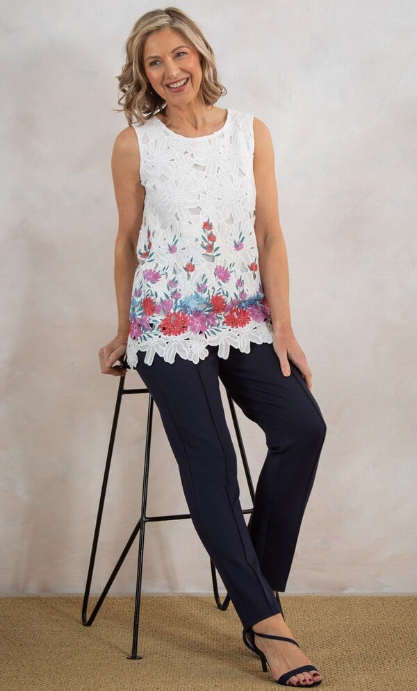 Anna Rose Floral Placement Print Lace Top