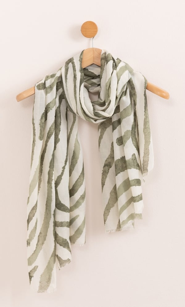 Lightweight Printed Scarf