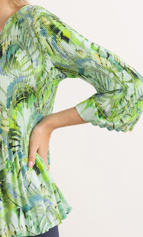 Three Quarter Sleeve Printed Pleat Top