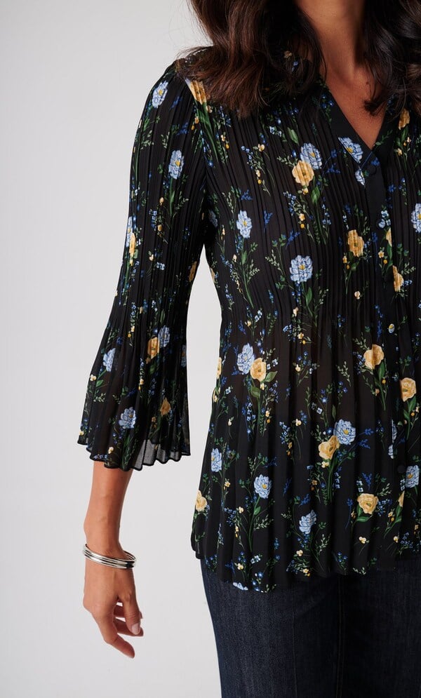 Anna Rose Pleated Garden Print Blouse