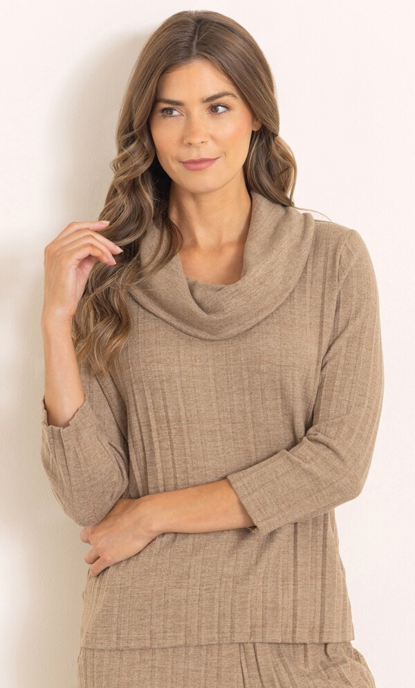 PLEATED KNIT CREW-NECK TOP