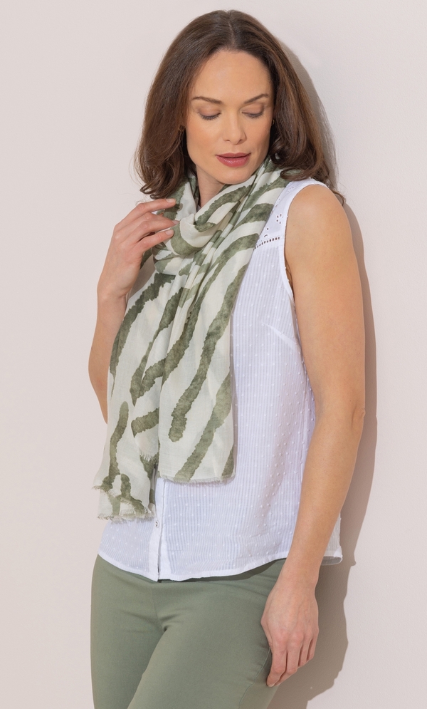 Lightweight Printed Scarf