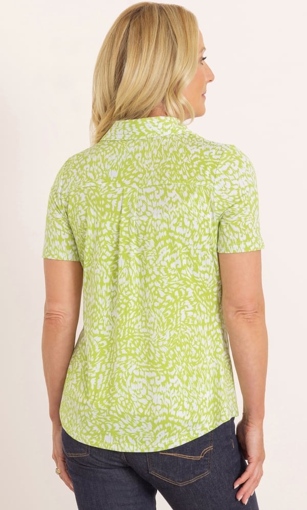 Anna Rose Short Sleeve Animal Print Blouse