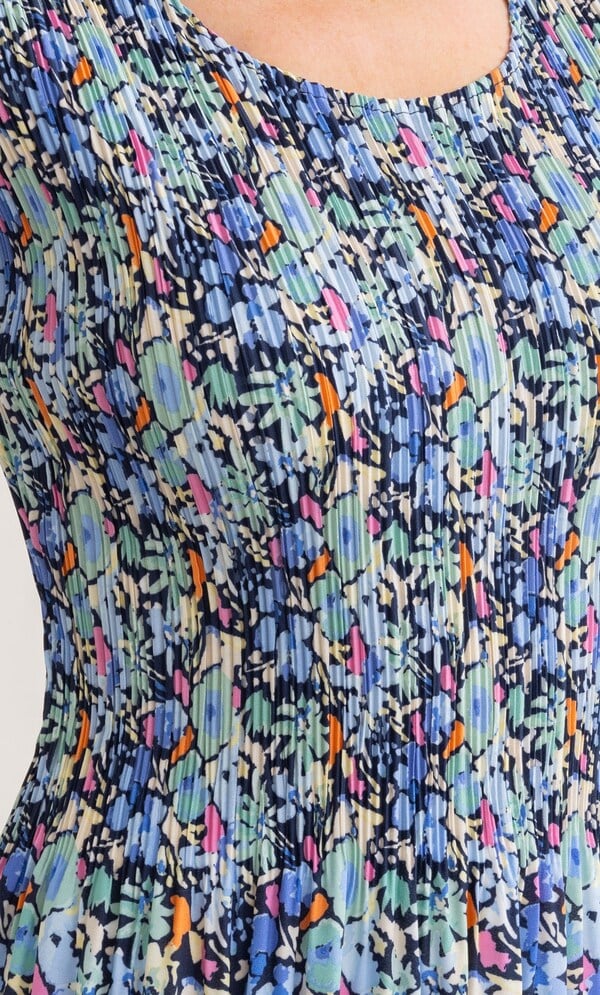 Floral Print Pleated Dip Hem Top