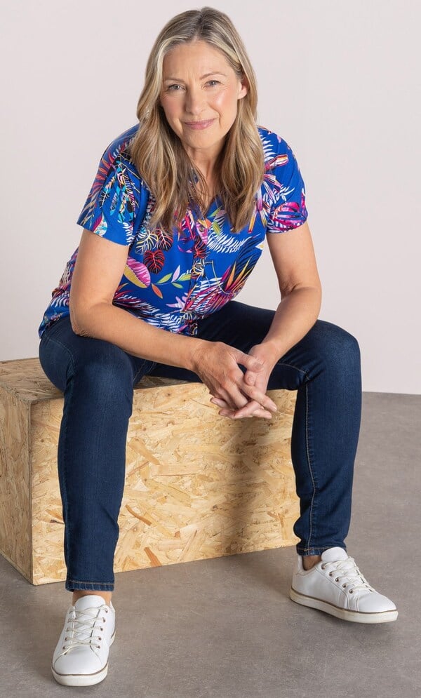 Anna Rose Leaf Print Textured Blouse