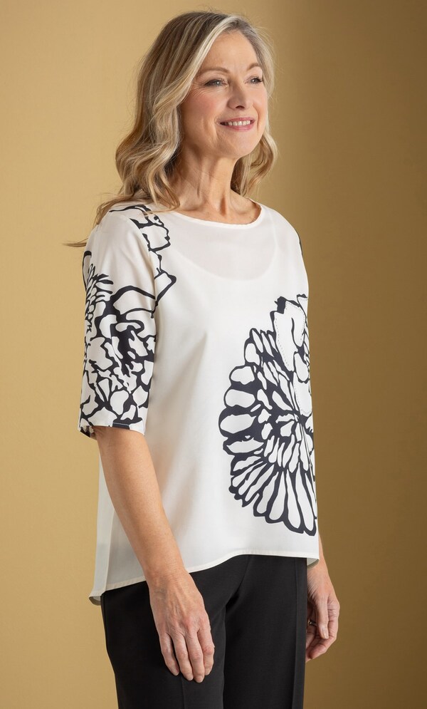 Anna Rose Embellished Print Top