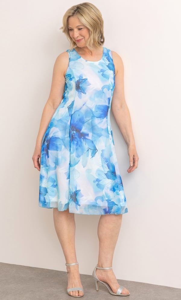 Anna Rose Sleeveless Floral Print Shift Dress