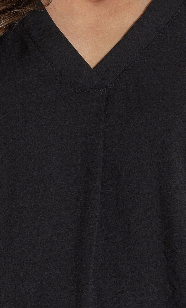 V Neck Sleeveless Crinkle Top