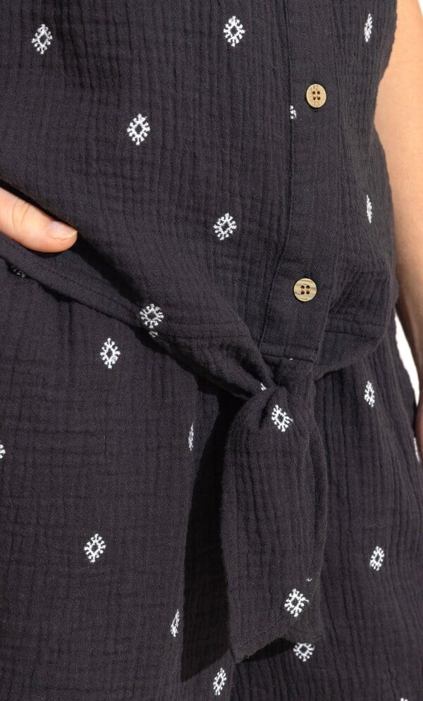 Embroidered Textured Sleeveless Cotton Top