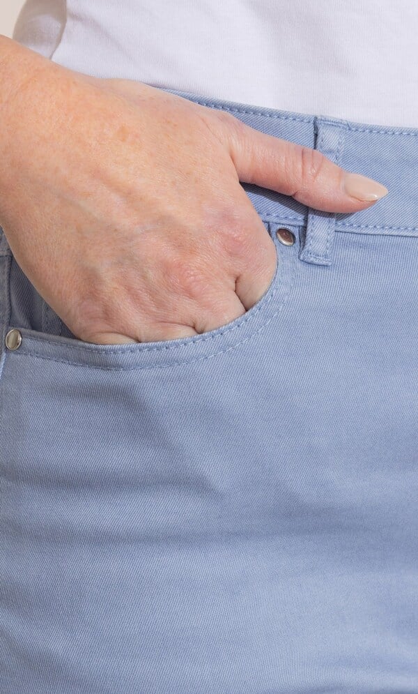 Cropped Stretch Jeans