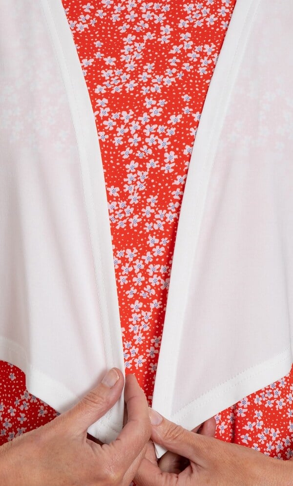 Anna Rose Dainty Floral Jersey Dress And Shrug