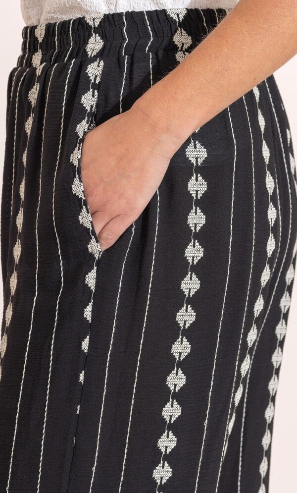 Embroidered Wide Leg Cropped Trousers
