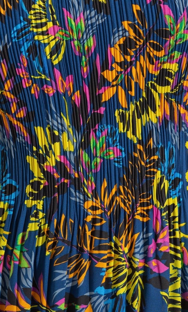 Garden Print Pleated Dip Hem Top
