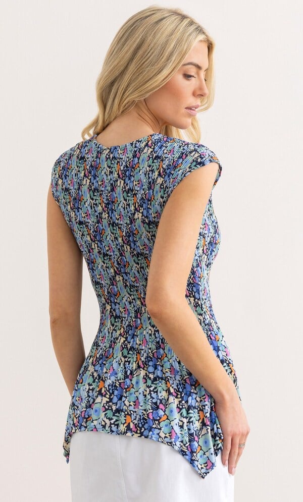 Floral Print Pleated Dip Hem Top