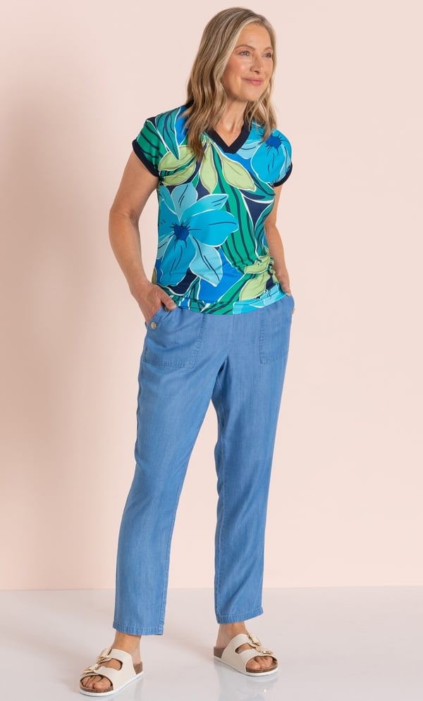 Anna Rose Bold Floral Print Top