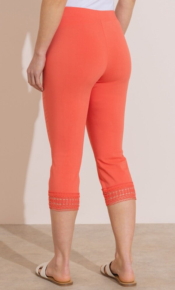 Lace Trim Pull On Capri Trousers