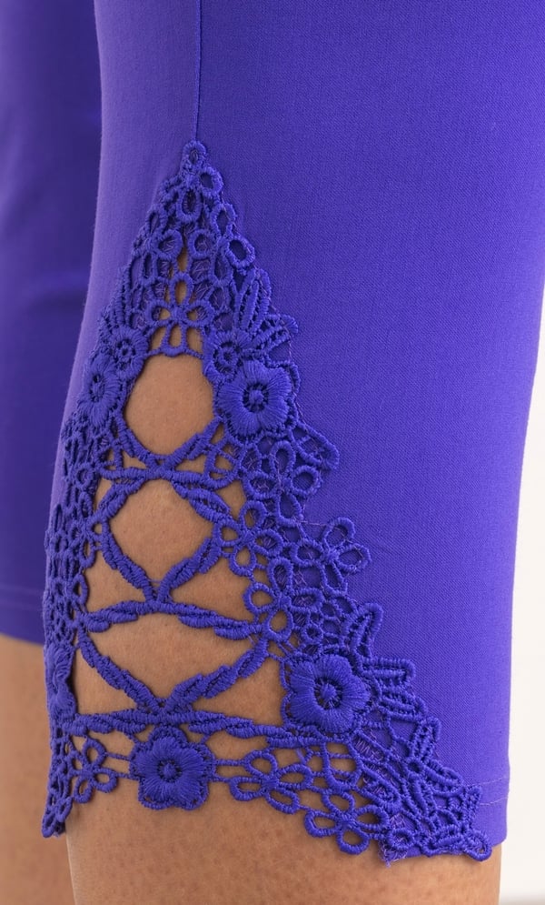 Lace Trim Pull On Pedal Pushers