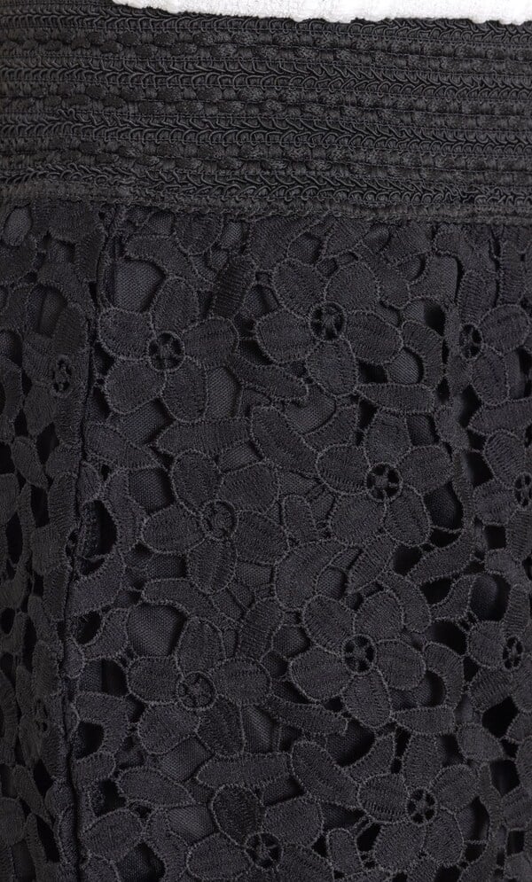 Lace Pull On Shorts
