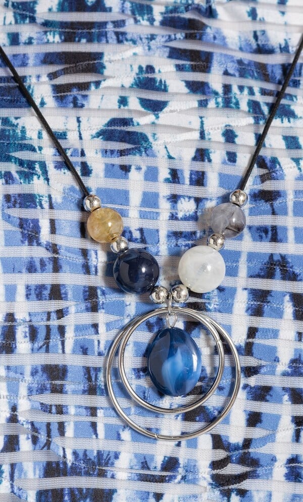 Layered Printed Top With Necklace