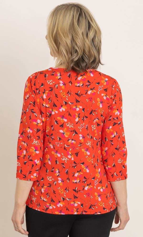 Anna Rose Garden print Top With Necklace