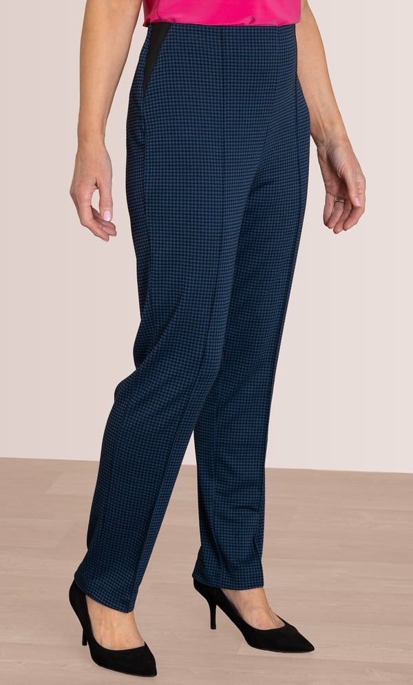 Anna Rose Houndstooth Slim Leg Trousers
