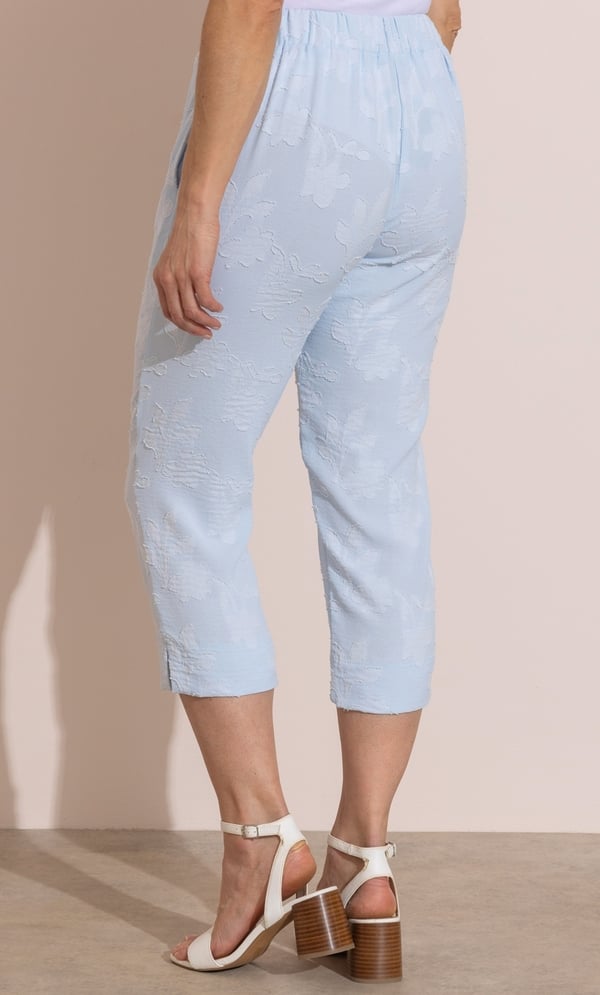 Anna Rose Jacquard Capri Trousers