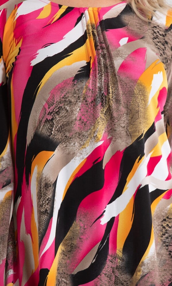 Printed Long Sleeve Jersey Dip Hem Top