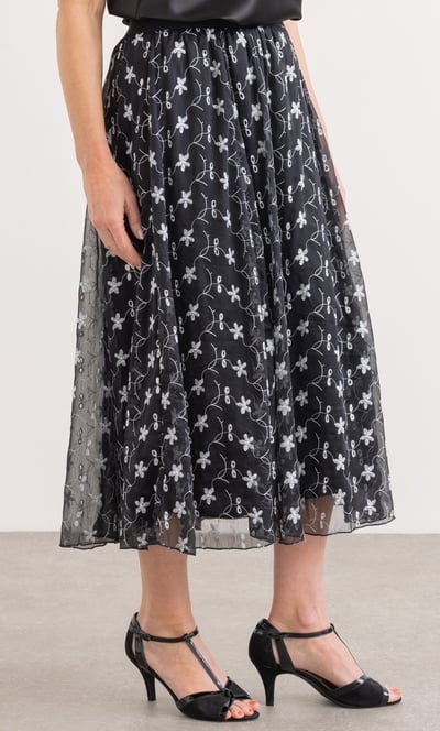 Anna Rose Embroidered Midi Skirt