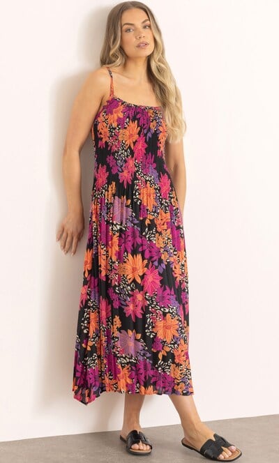 Pleated Floral Print Maxi Dress