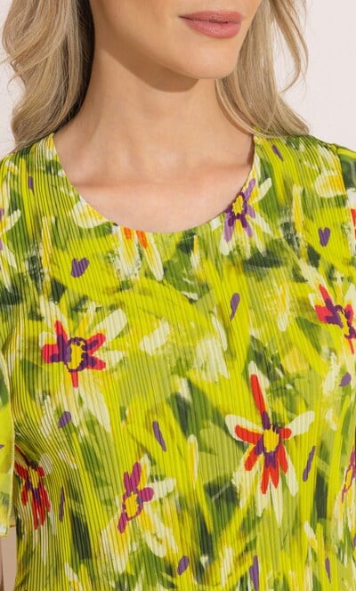 Floral Print Pleated Dress