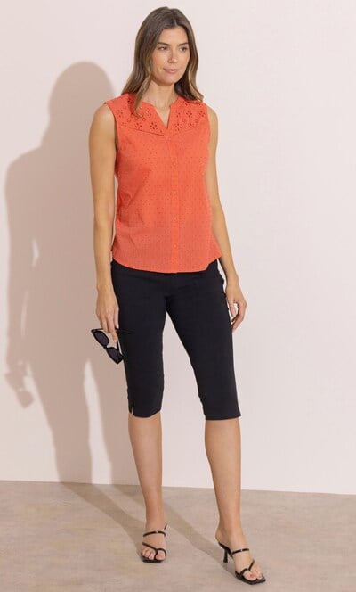 Broderie Anglaise Trimmed Dobby Cotton Top